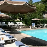 Le Cedre De 4*