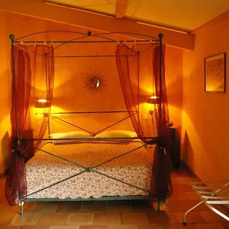 Le Cèdre De 4*