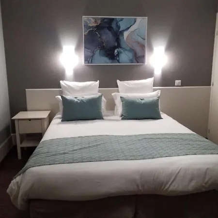 Le Cèdre De 4*