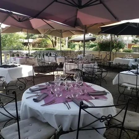 Le Cedre De Hotel Soyons