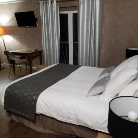 Le Cedre De 4* Soyons