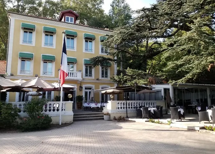Le Cedre De 4* Soyons