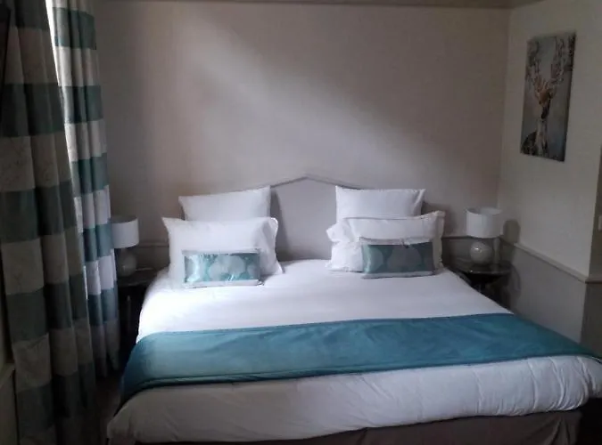 Le Cedre De Hotell 4*