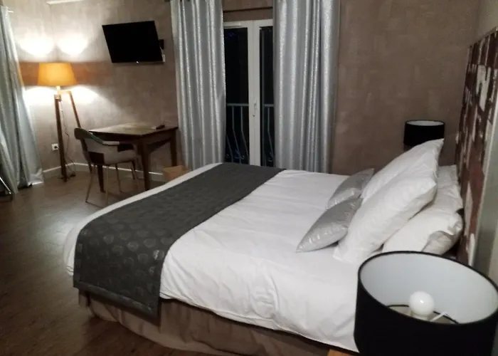 Le Cedre De 4* Soyons